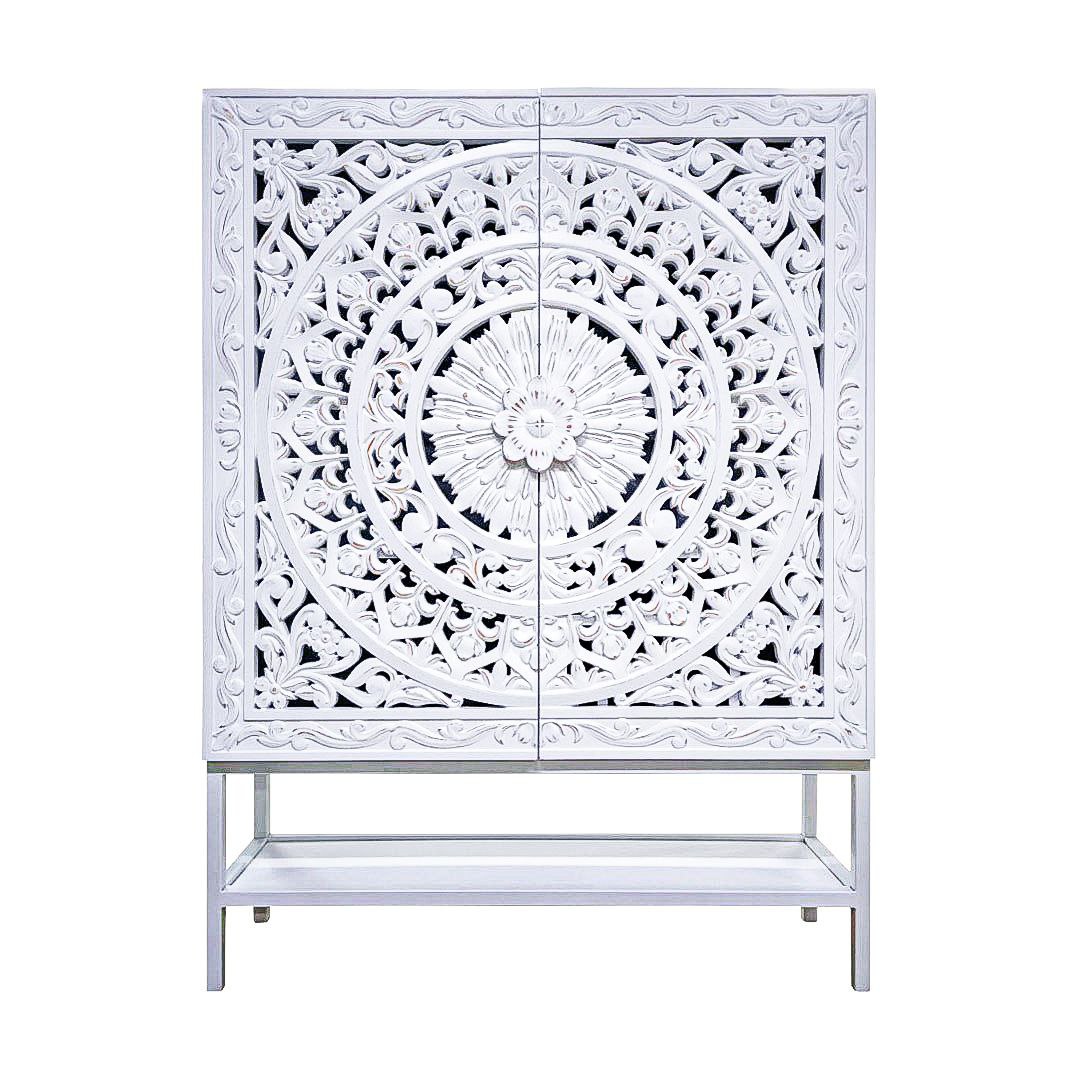 купить дизайнерский шкаф из массива MH_385-3