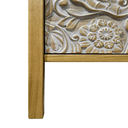 фото дизайнерской прикроватной тумбы из массива MH_110-1