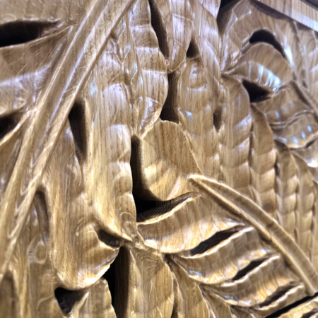 фото дизайнерской прикроватной тумбы из массива MH_175-7