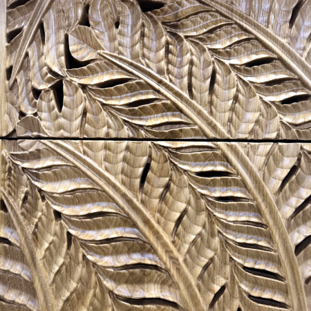 фото дизайнерской прикроватной тумбы из массива MH_175-7