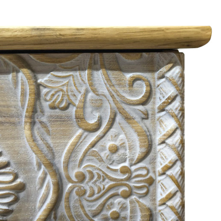 фото дизайнерской прикроватной тумбы из массива MH_10-8