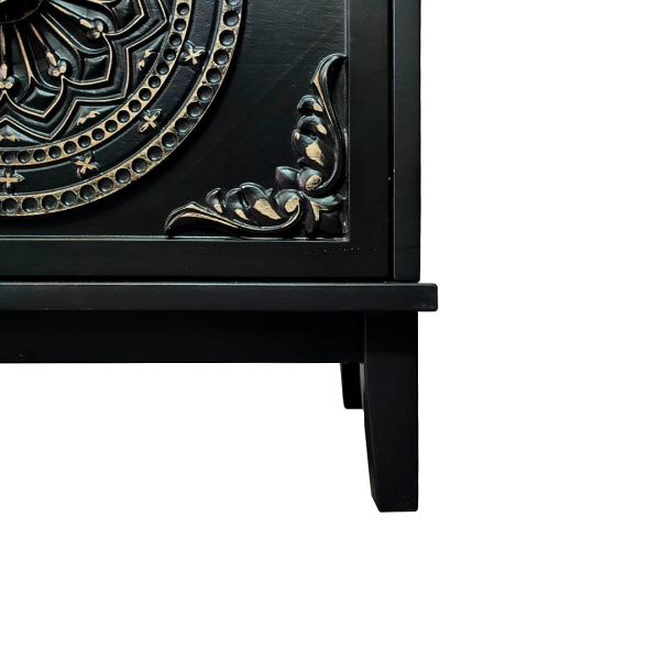 фото дизайнерской прикроватной тумбы из массива MH_145 Mini 2